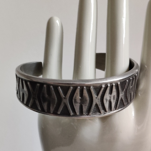 Mid-century modern Eik Tinn Norway Pewter Cuff Bracelet - Picture 7 of 14